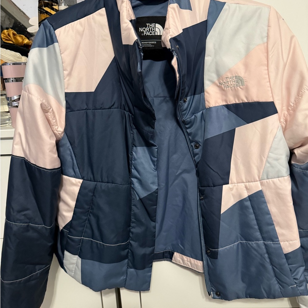 The North Face Women's Geometric Puffer Jacket - Pink and Blue